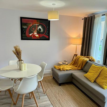 Brand New Flat 5 With Free Parking And Fast Wifi York Exterior foto