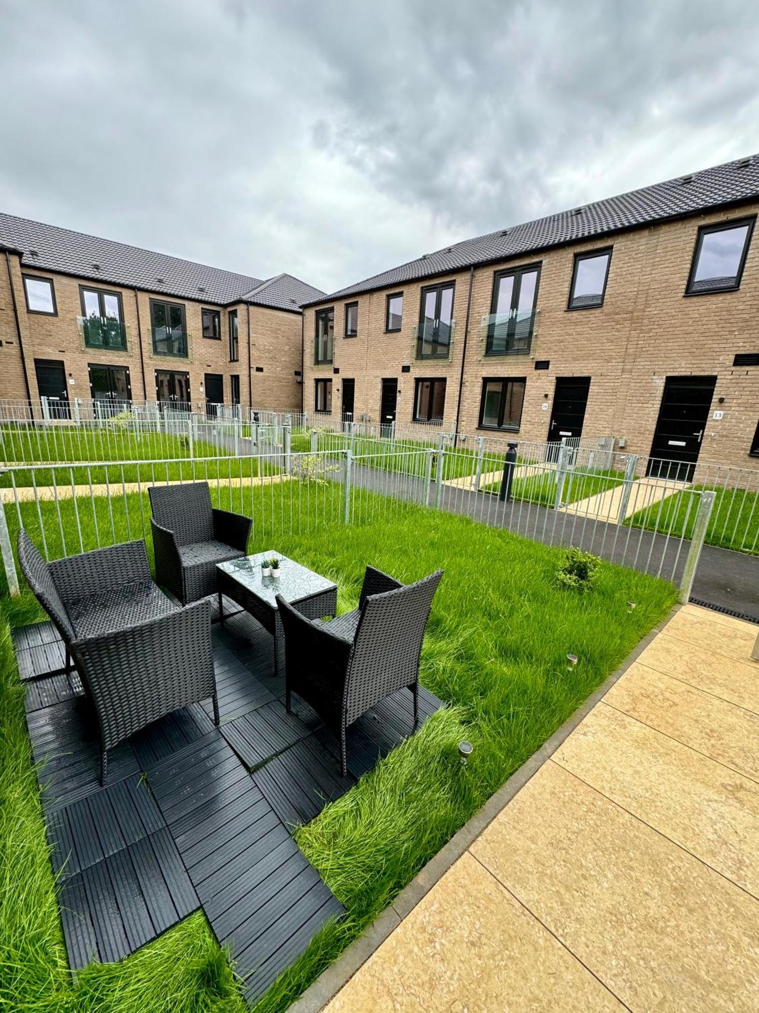 Brand New Flat 5 With Free Parking And Fast Wifi York Exterior foto